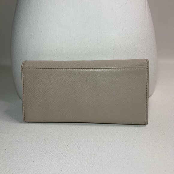 This **Marc by Marc Jacobs** - Picture 2 of 7